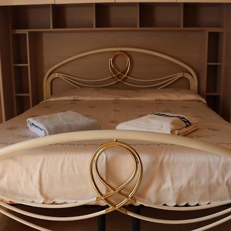 Casa Andreea Vicino Al Centro Di Olbia Iun R5904 Apartment Ngoại thất bức ảnh